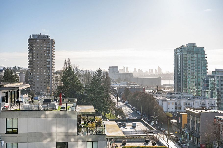 1001 124 W 1st Street North Vancouver, BC - 18