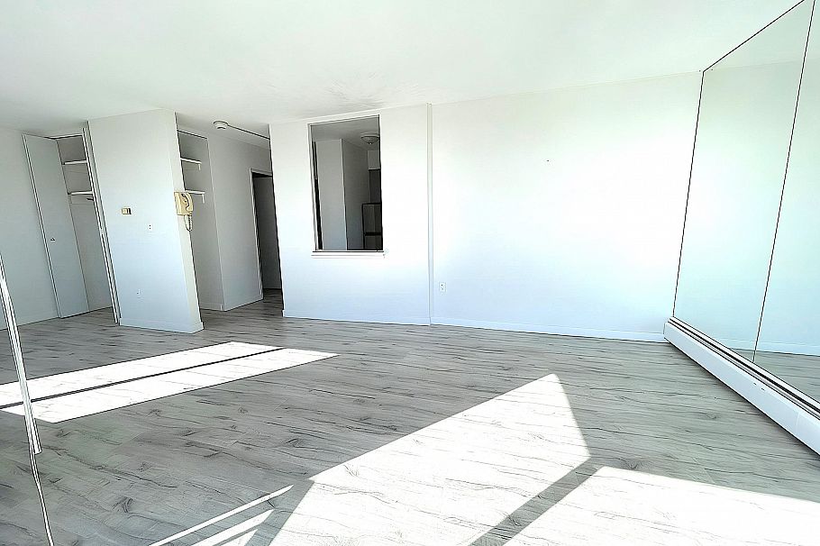 2007 1251 Cardero Street Vancouver, BC - 11