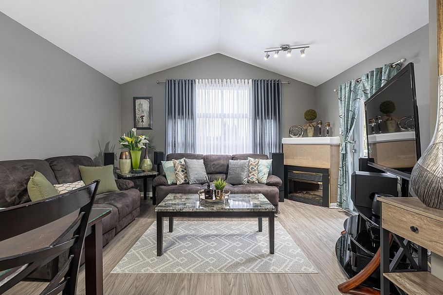 310 5355 Boundary Road Vancouver, BC - 4