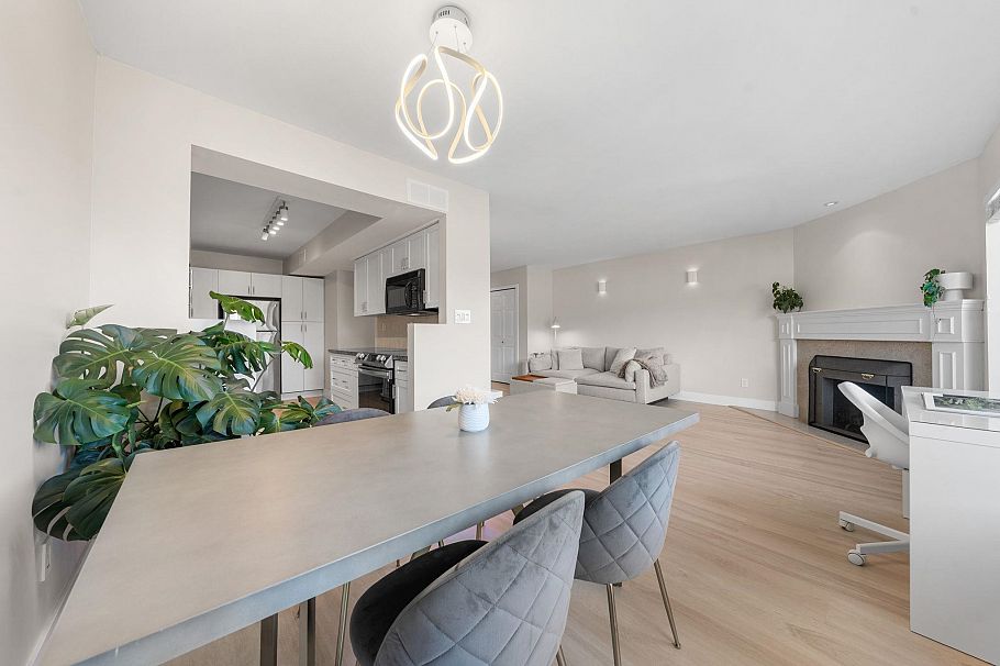 1001 Old Lillooet Road North Vancouver, BC - 12