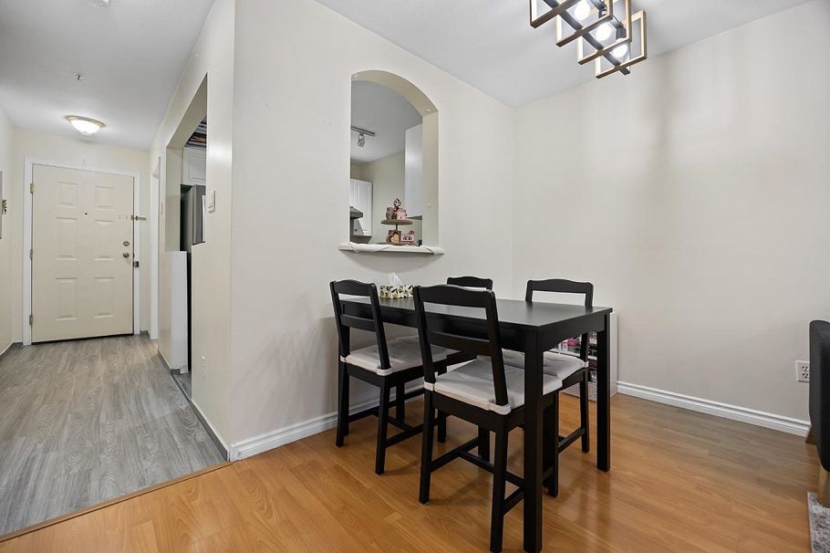 207 3628 Rae Avenue Vancouver, BC - 17