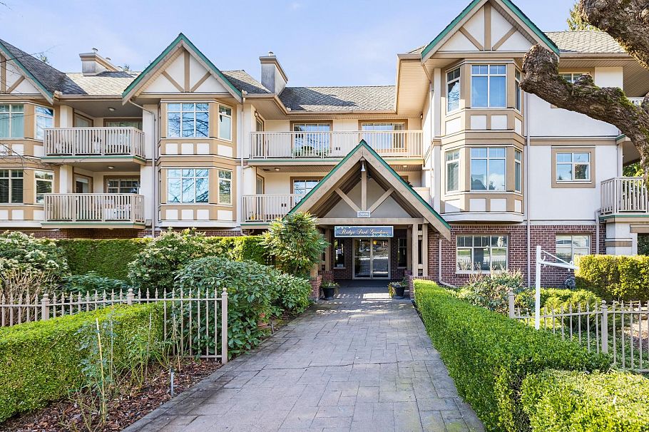 406 2059 Chesterfield Avenue North Vancouver, BC - 1