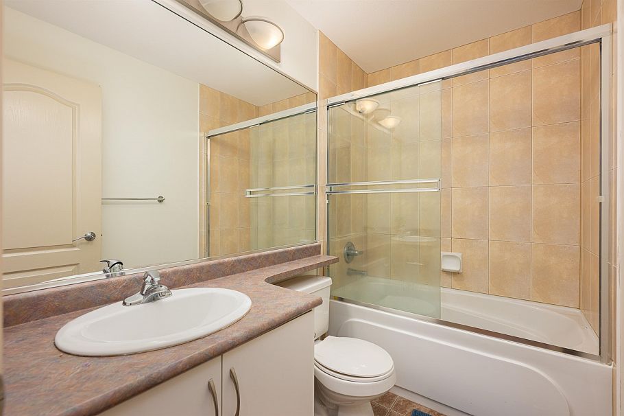 7949 Montcalm Street Vancouver, BC - 28