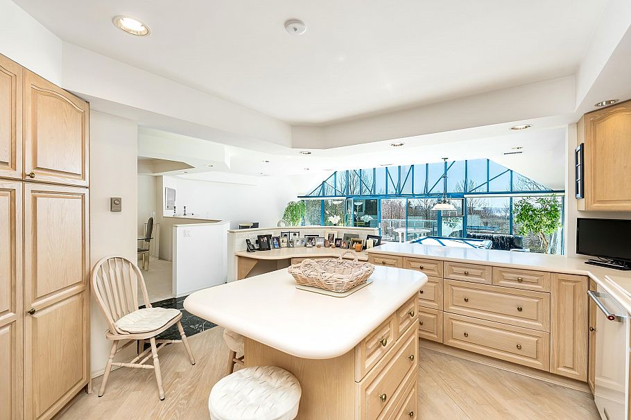 311 999 Berkley Road North Vancouver, BC - 17