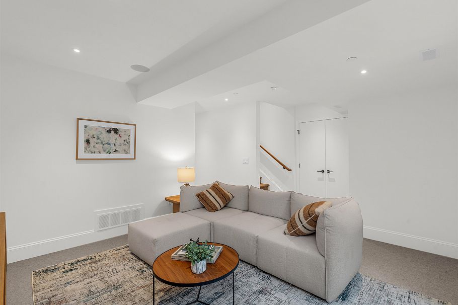 1 4088 Maple Crescent Vancouver, BC - 32