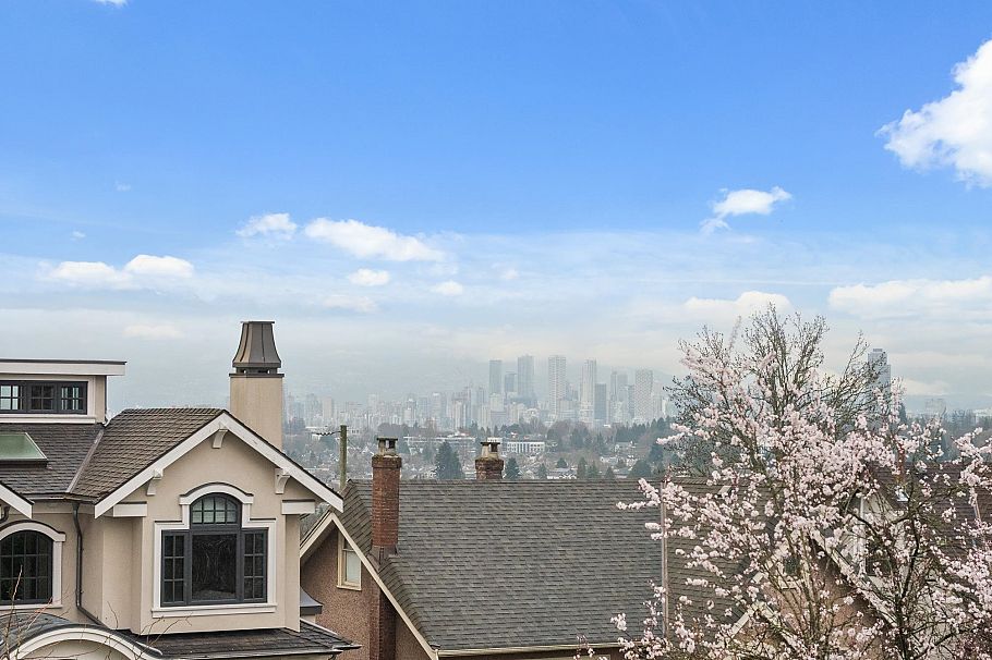 2722 W 31st Avenue Vancouver, BC - 24