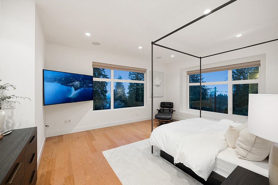 2902 St. Andrews Avenue North Vancouver, BC - 22