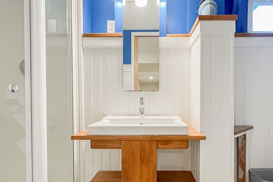 1165 E 26th Avenue Vancouver, BC - 19