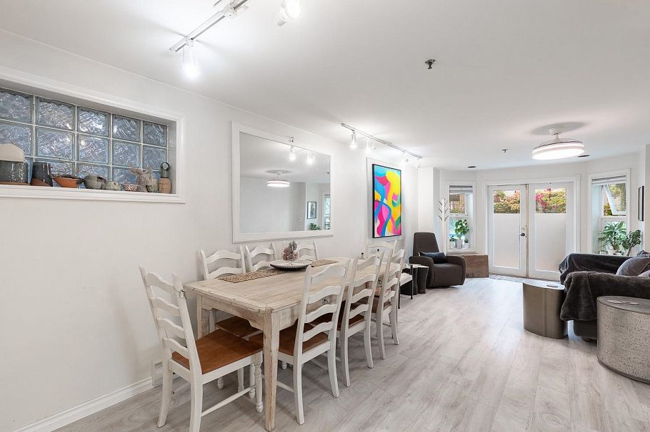 1 451 E Pender Street Vancouver, BC - 12