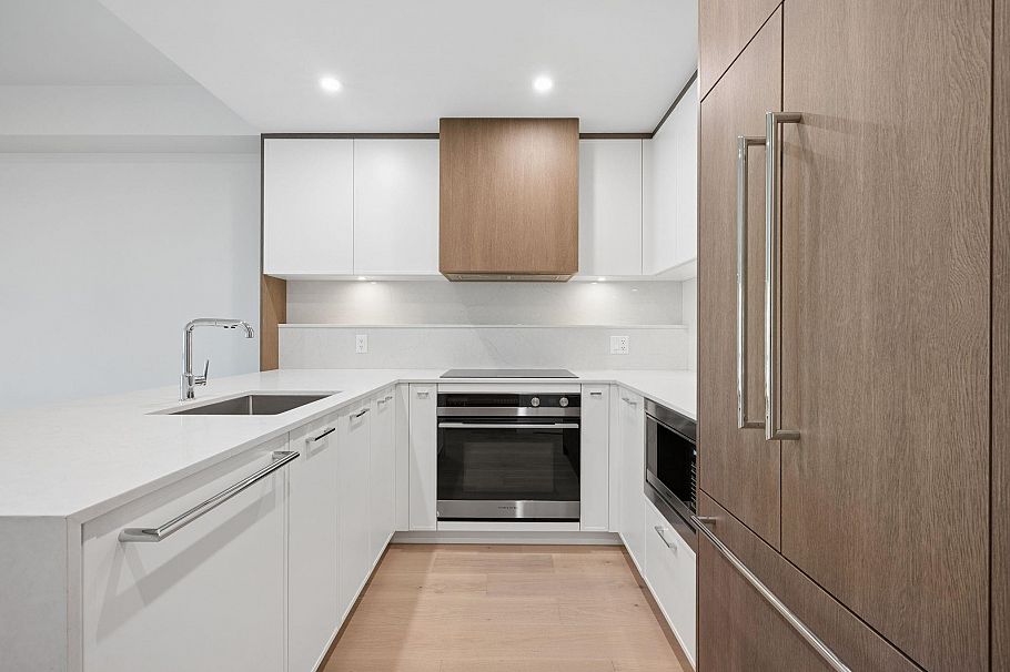 202 378 W 45th Avenue Vancouver, BC - 12