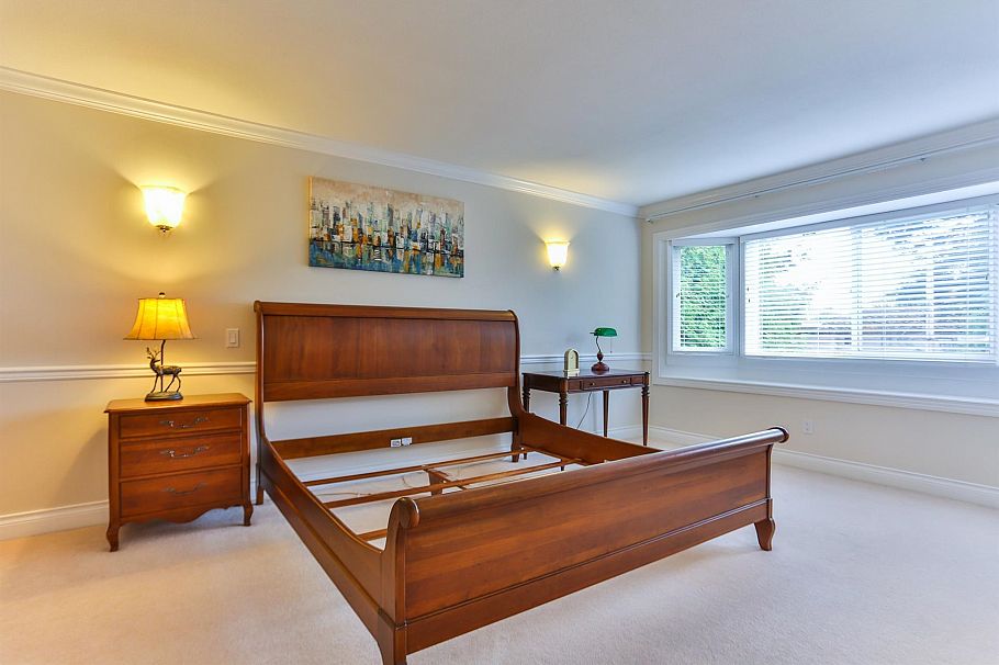 2868 W 36th Avenue Vancouver, BC - 9