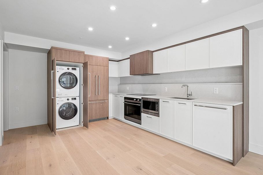 105 378 W 45th Avenue Vancouver, BC - 14