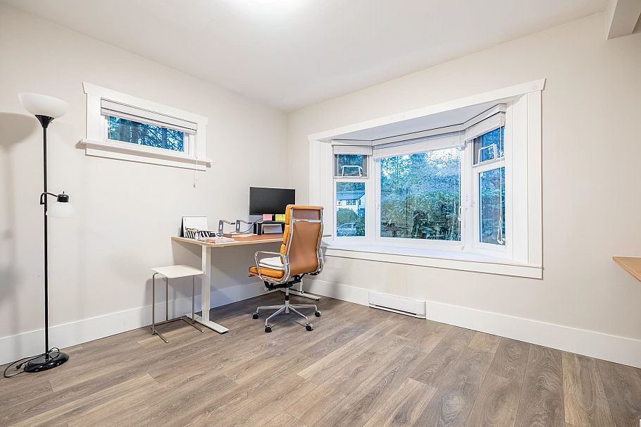 1275 W Keith Road North Vancouver, BC - 22