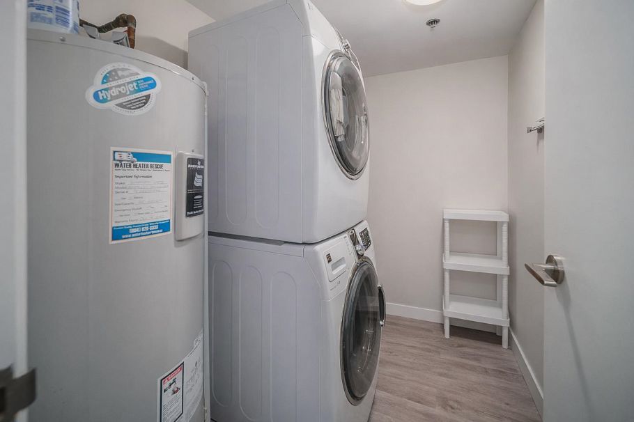 302 518 W 14th Avenue Vancouver, BC - 12