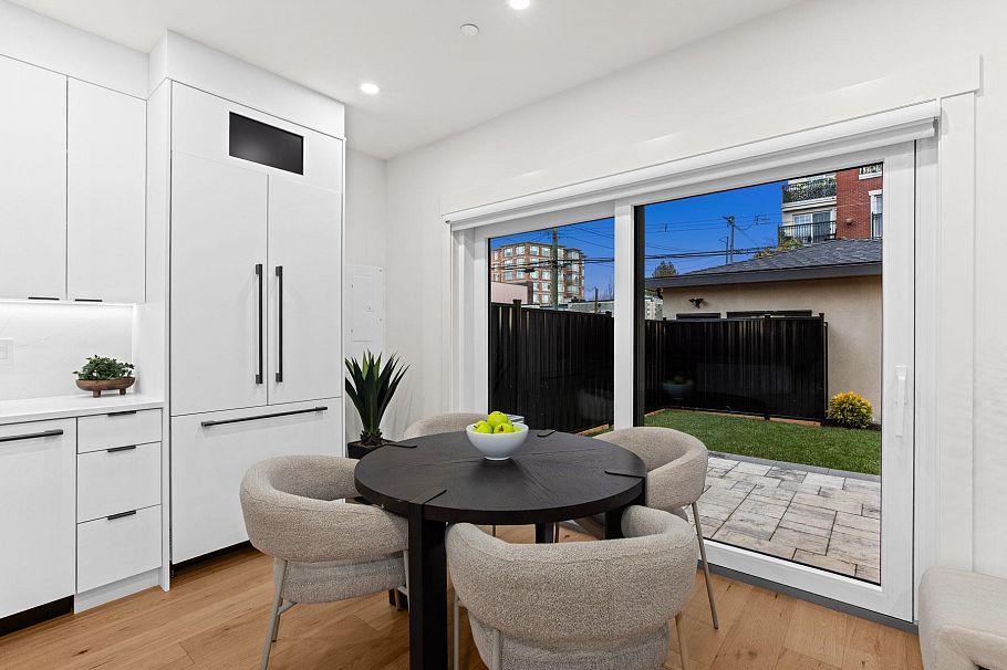 2 4549 W 11th Avenue Vancouver, BC - 8