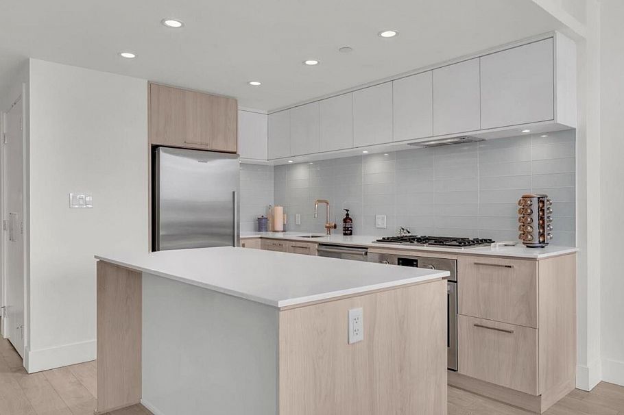 405 680 Seylynn Crescent North Vancouver, BC - 3