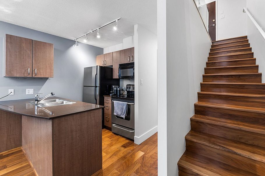 409 610 Granville Street Vancouver, BC - 11