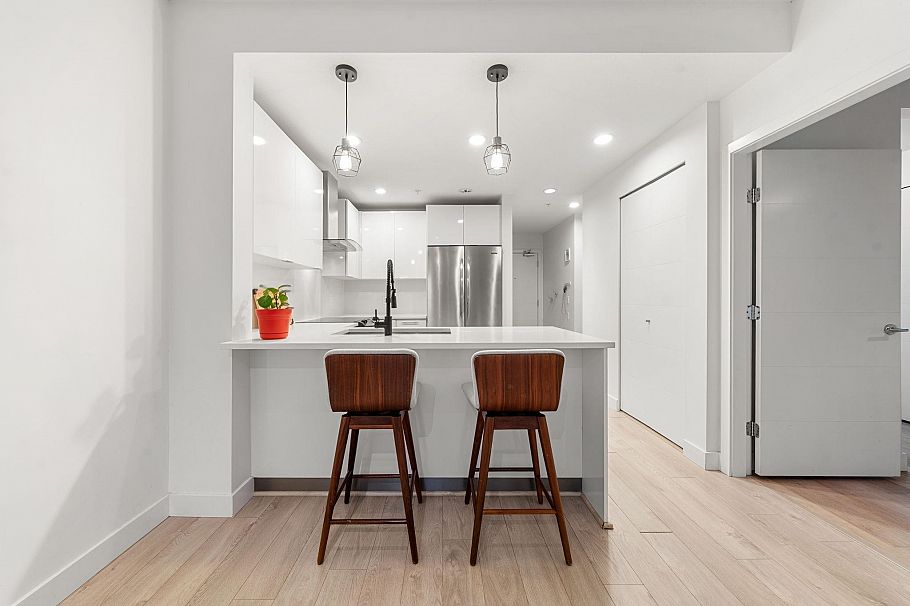 107 733 W 3rd Street North Vancouver, BC - 8