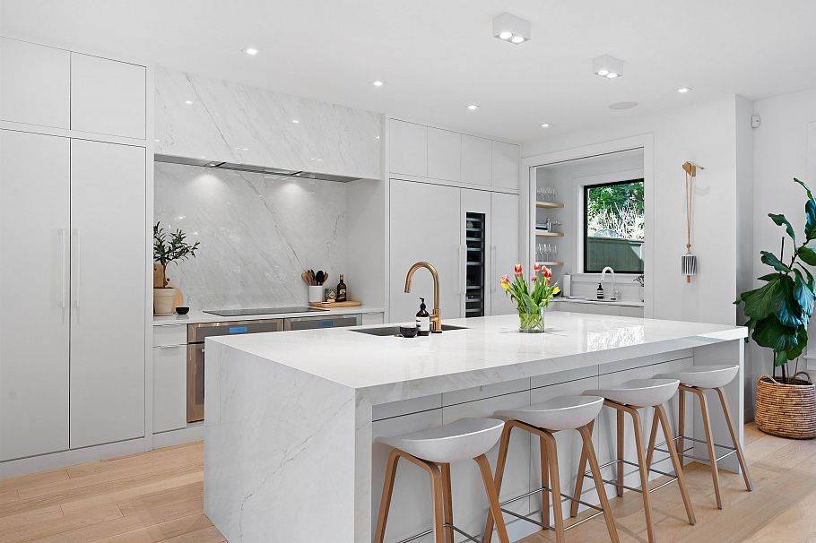 968 Belvista Crescent North Vancouver, BC - 7