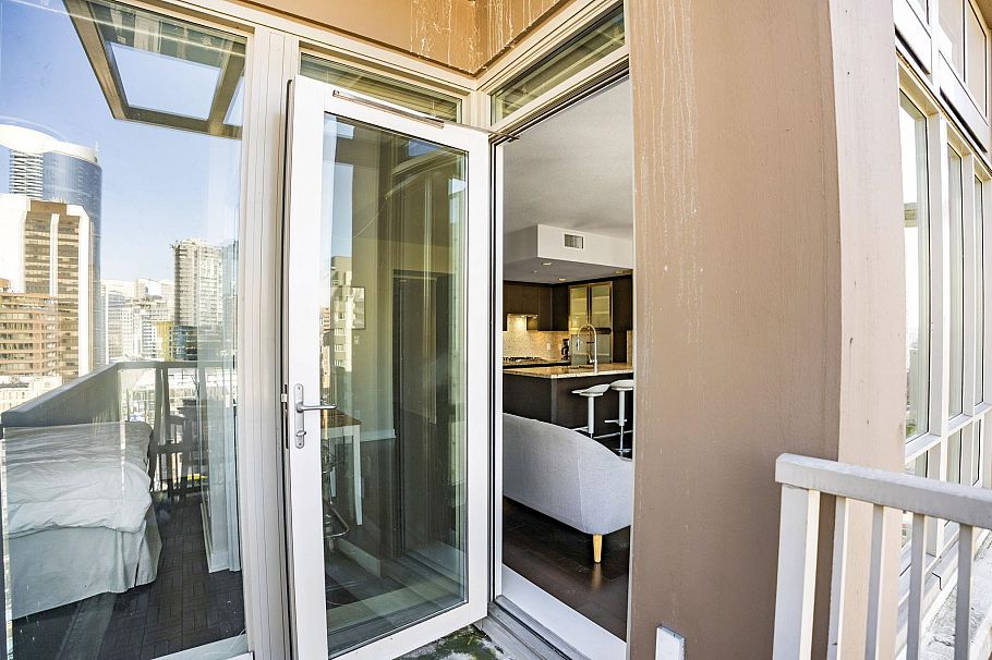 1802 1055 Richards Street Vancouver, BC - 24