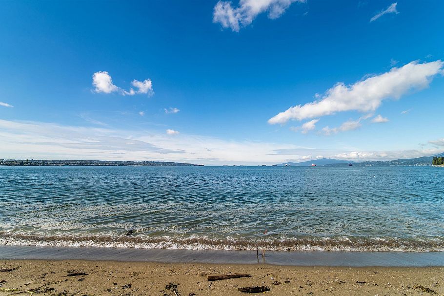 103 1649 Comox Street Vancouver, BC - 29