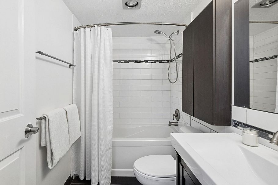 107 175 W 4th Street North Vancouver, BC - 21