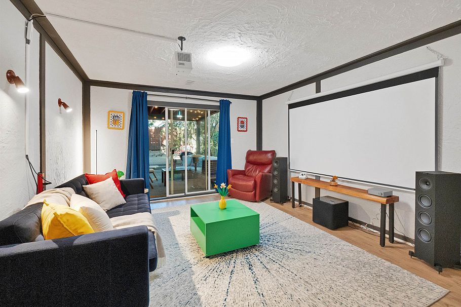 1652 Coleman Street North Vancouver, BC - 29