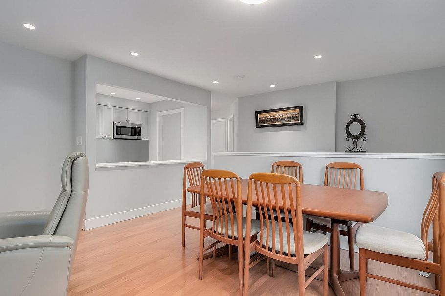 304 3711 Delbrook Avenue North Vancouver, BC - 10