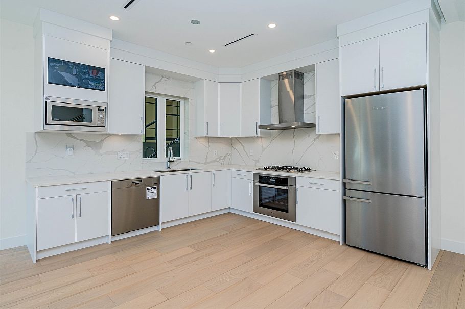 8192 Cartier Street Vancouver, BC - 8