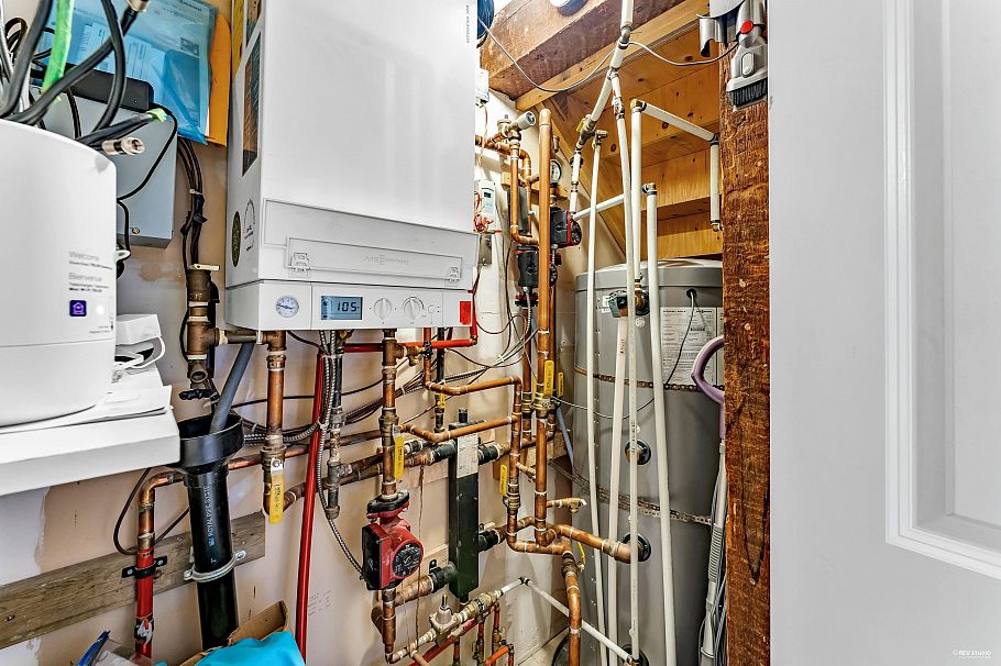 3951 Slocan Street Vancouver, BC - 21