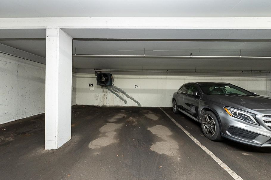 211 2101 Mcmullen Avenue Vancouver, BC - 29