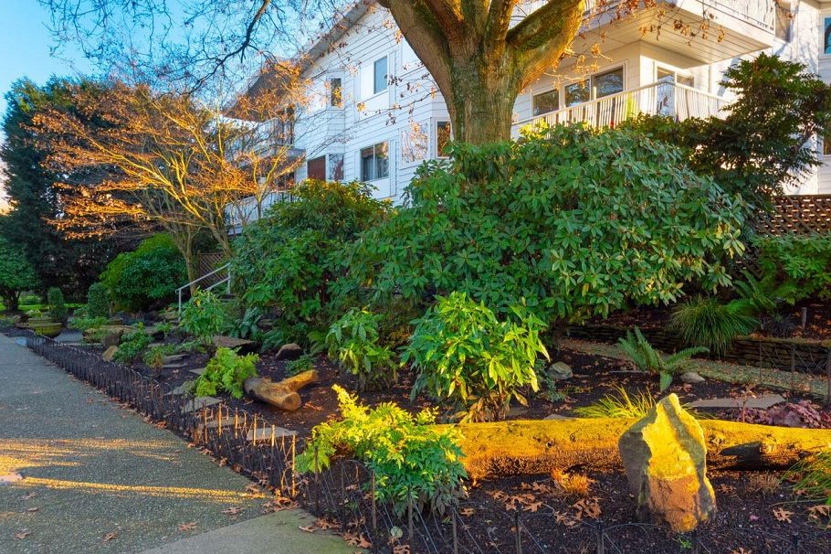 203 1696 W 10th Avenue Vancouver, BC - 31