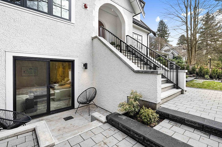 1 4088 Maple Crescent Vancouver, BC - 37