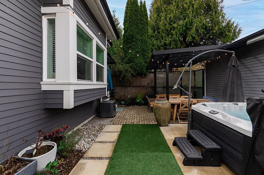 1371 E 13th Avenue Vancouver, BC - 27