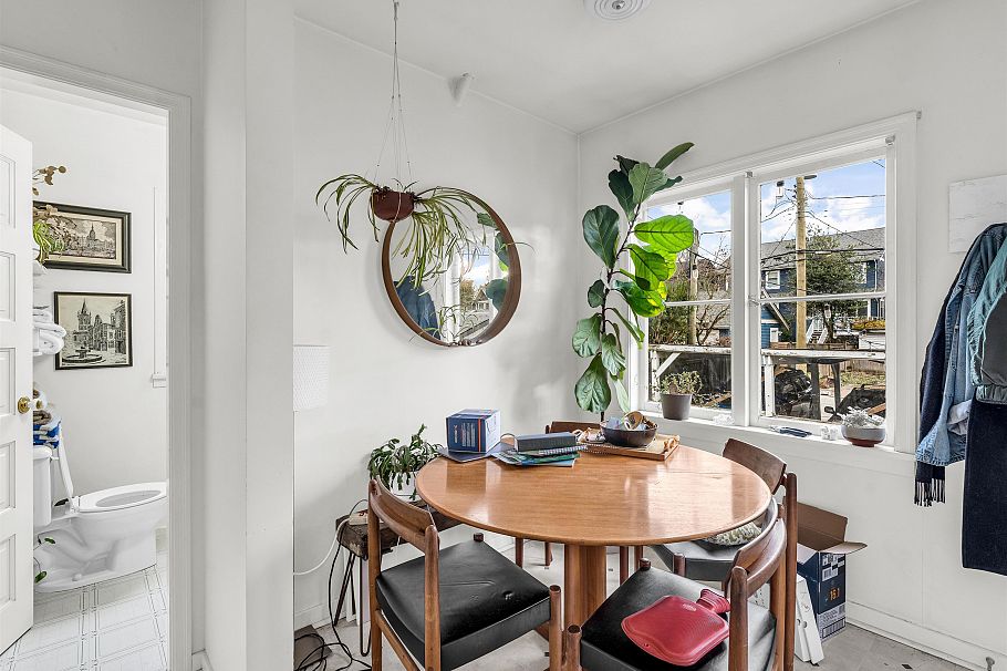 354 W 15th Avenue Vancouver, BC - 25