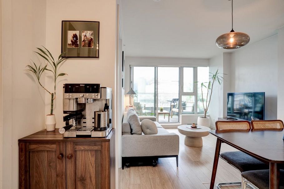 201 983 E Hastings Street Vancouver, BC - 10