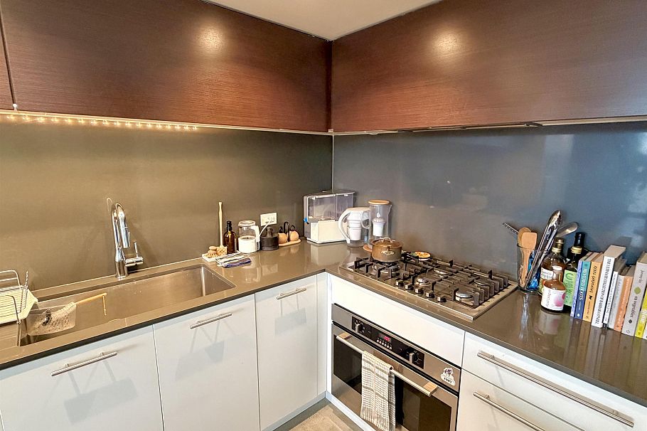 1005 150 E Cordova Street Vancouver, BC - 3