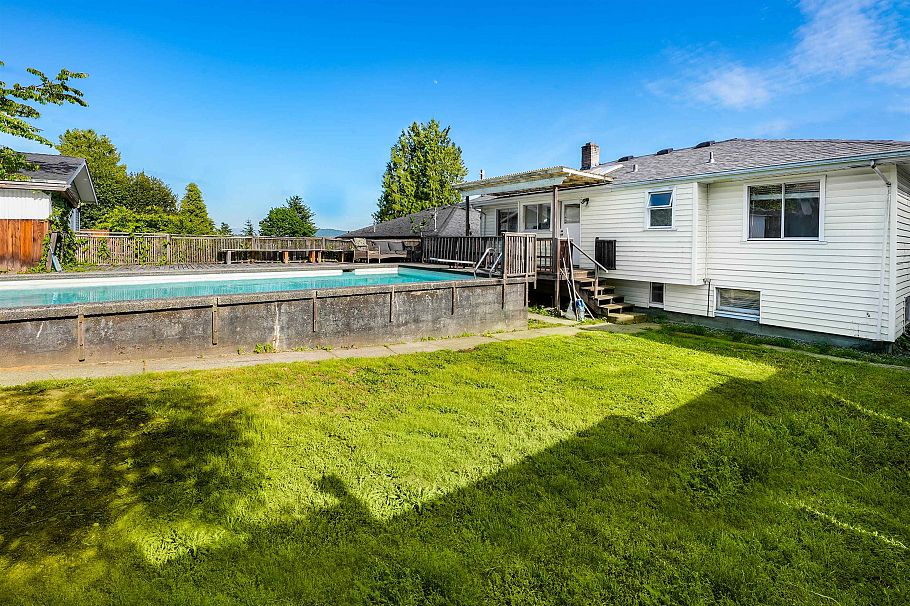 822 E 4th Street North Vancouver, BC - 7