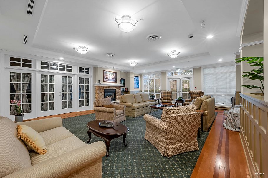 202 960 Lynn Valley Road North Vancouver, BC - 25