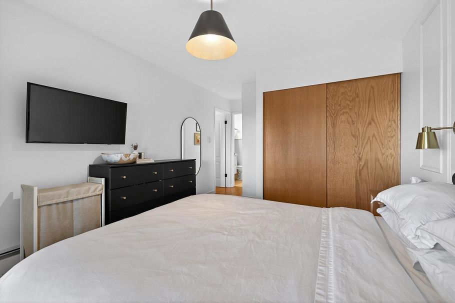 330 210 W 2nd Street North Vancouver, BC - 23