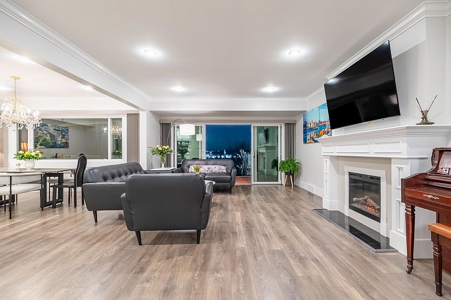 1275 W Keith Road North Vancouver, BC - 12