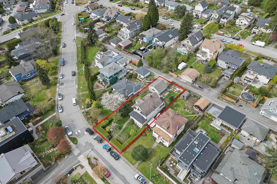 444 E 6th Street North Vancouver, BC - 6