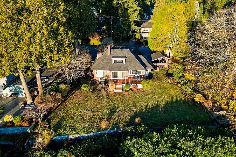 1275 W Keith Road North Vancouver, BC - 4