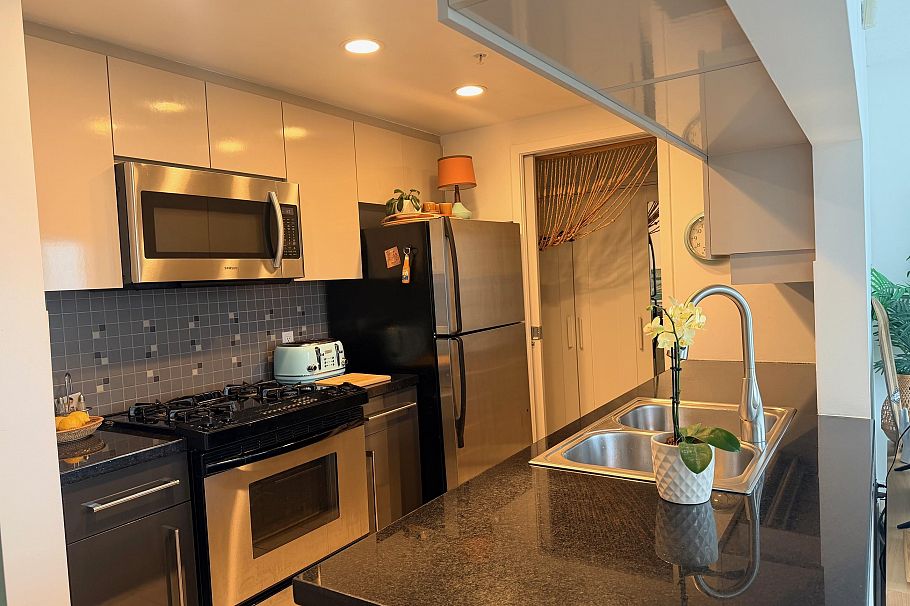 3005 1408 Strathmore Mews Vancouver, BC - 3