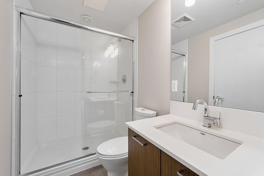 2389 Scotia Street Vancouver, BC - 23