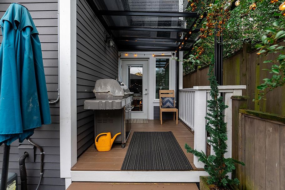 1371 E 13th Avenue Vancouver, BC - 32