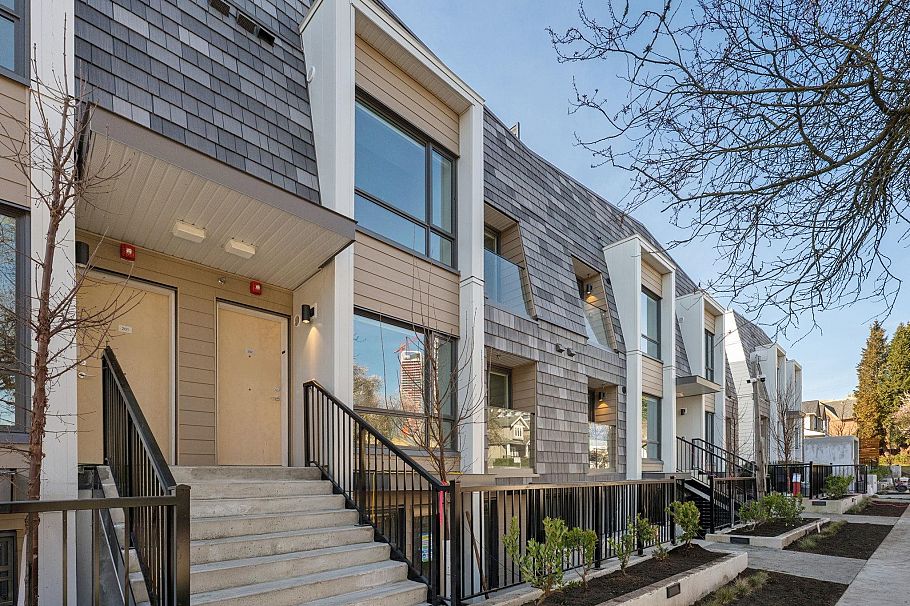 202 378 W 45th Avenue Vancouver, BC - 3