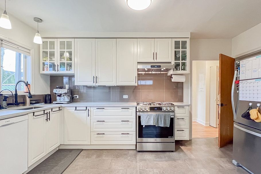 1165 E 26th Avenue Vancouver, BC - 6