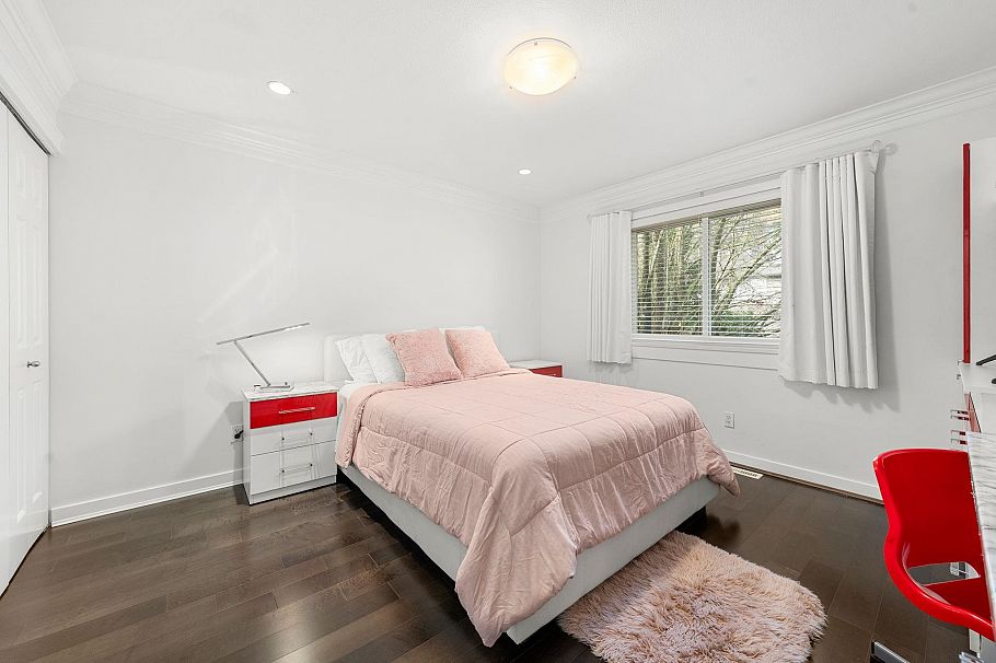 2733 Tempe Glen Drive North Vancouver, BC - 24