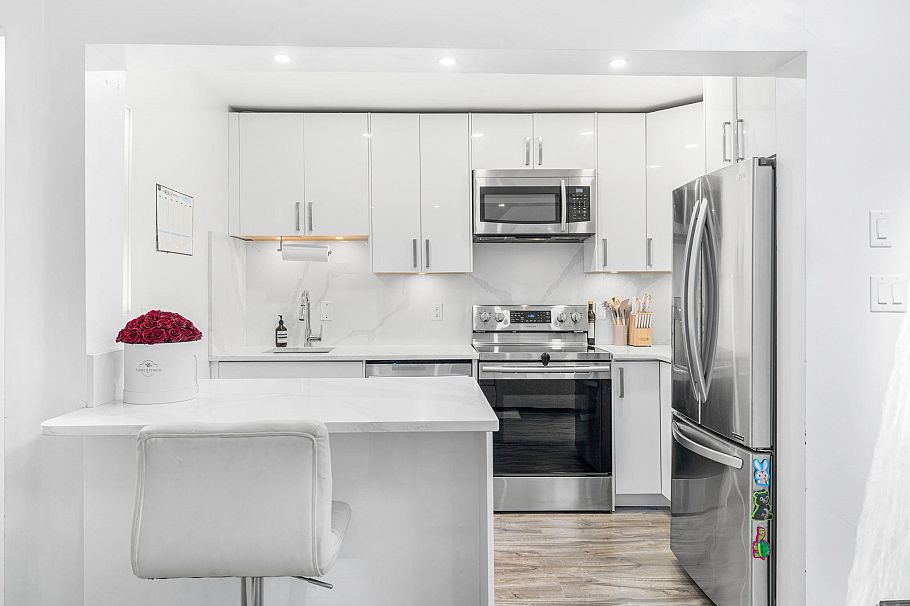 4869 Capilano Road North Vancouver, BC - 22